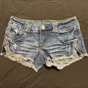 Almost Famous •Jean shorts